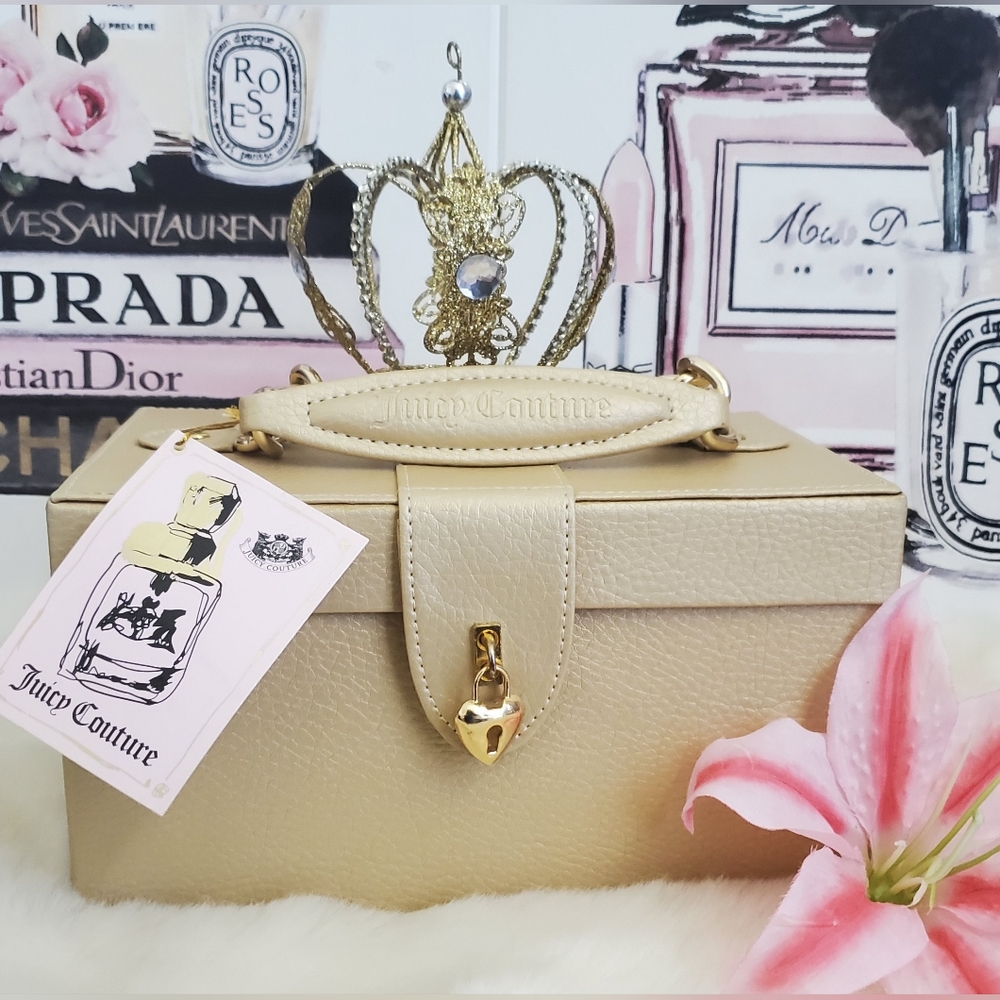 Juicy Couture Champagne Gold Travel Makeup Case! NWT!